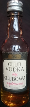 Club vodka
Polmos
dry
Klubowa
wytrawna
production Polonaise
produce of Poland
40°
