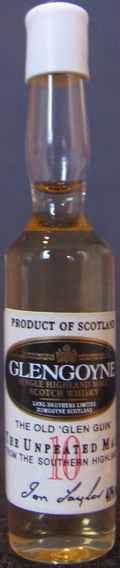 Glengoyne
single highland malt scotch whisky
the old `glen guin`
the unpeated malt
from the southern highlands
40%
(microbottles)