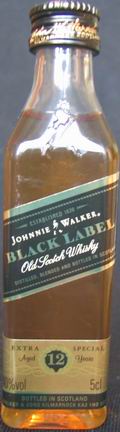 Johnnie Walker
Black Label
Old Scotch Whisky
extra special
aged 12 years
40%