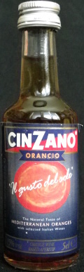 Cinzano
orancio
the natural taste of
mediterranean oranges
with selected Italian wines
15%