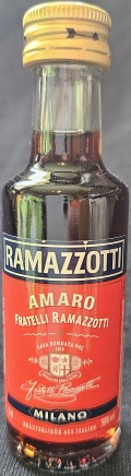 Amaro
Fratelli Ramazzotti
Casa fondata nel
1815
Specialitá della ditta
Kräuterlikör aus Italien
Pernod Ricard Italia s.p.a. - Milano - Italia
30%