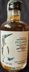 Piquero
Premium
Rum spirit drink
Delicious sweet
Taste of
Chocolate and Nuts
Aged in barrel
Product of Panama
Produced by: Bodegas de America, S.A.
Imported and bottled by: Savio srl, Italy
40%