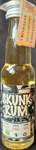 Skunk Rum
Hooded
Batch no PY-02
Product of Paraguay
2
bottled by: 1423 ApS, Denmark
58%
