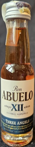 Ron Abuelo
Three Angels
añejo XII años
Double matured
An elegant twelve years old rum exclusively drawn from extra charred barrels on our highest racks for an unrivalled intensity
Intensely charred finish
Product of Panama
14
bottled by: 1423 ApS, Denmark
43%