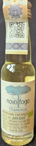 novo fogo
Chameleon
Brazilian Cachaça
product of Brazil
19
bottled by: 1423 ApS, Denmark
43%