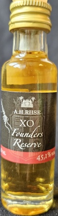 A.H.Riise
XO
Founders reserve
2023/1
Superior spirit drink made from premium matured rum
45,1%