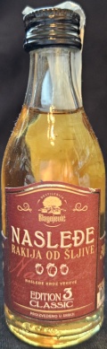 Rakija od Šljive
Naslede
Destilerija Blagojević
Naslede kroz vekove
Edition 3 Classic
Proizvedeno u Srbiji
Proizvedena od voča iz sopstvenih zasada od najmanje dve sorte šljive
Odležala u buradima od srpskog hrasta
45%
