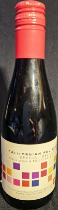 Californian Red Wine
Special selection
carefully selected by Coop, Basel for Swiss International Air Lines
12,8%
(18cl)