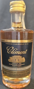 Clément
French Caribbean rum
Depuis 1887
Habitation Clément
Martinique
Select barrel
Rhum agricole des Antilles Françaises
40%